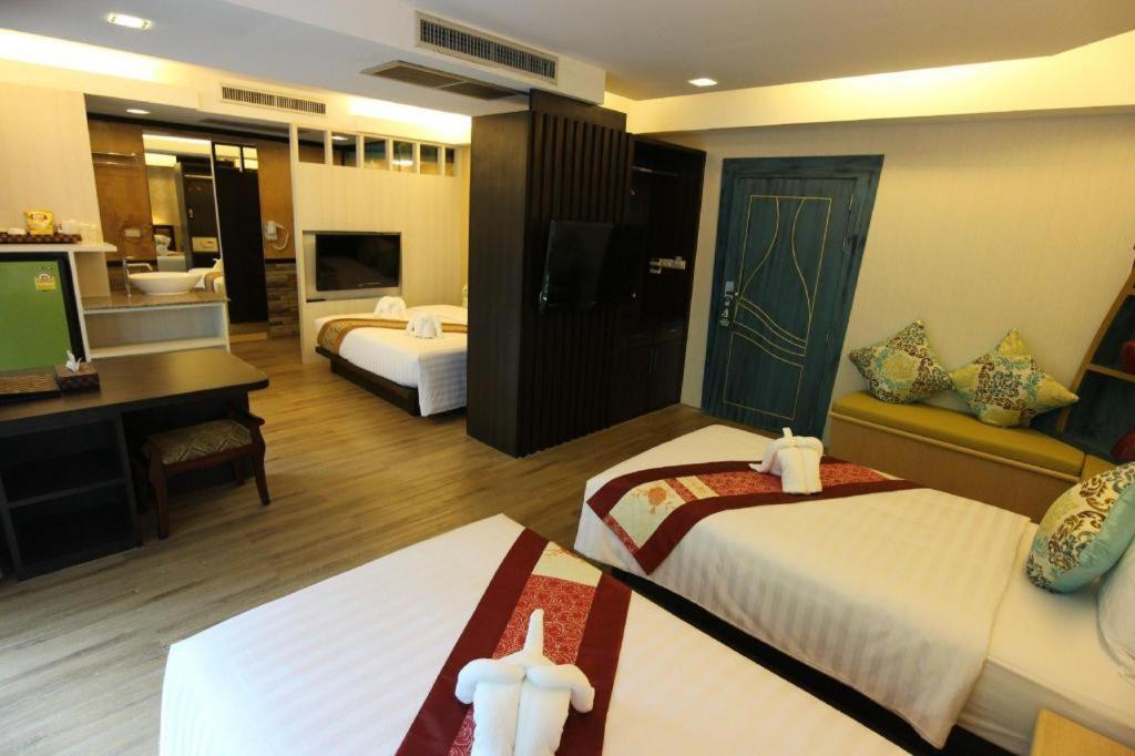 พีพี ไนซ์บีชโฮเทล ฮิป Hotel เกาะพีพี ภายนอก รูปภาพ