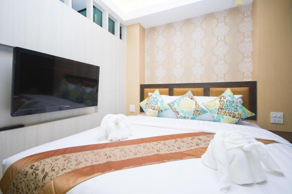 พีพี ไนซ์บีชโฮเทล ฮิป Hotel เกาะพีพี ภายนอก รูปภาพ