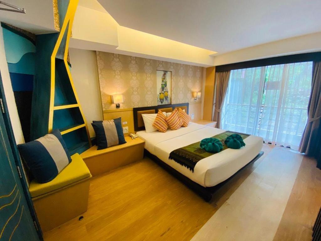 พีพี ไนซ์บีชโฮเทล ฮิป Hotel เกาะพีพี ภายนอก รูปภาพ